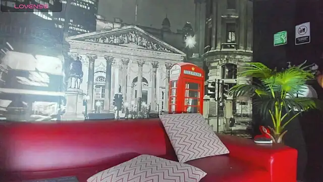 Snapshot of CloeRodriguez chatting on May 28, 9:23 pm CloeRodriguez online show from May 28, 9:23 pm