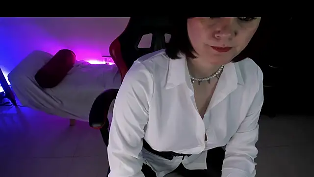 Ammy lee 69 online show from May 6, 4:45 pm