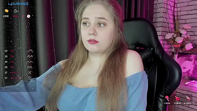 Snapshot of Megan_Violer chatting on January 30, 3:51 pm Megan Violer online show from January 30, 3:51 pm