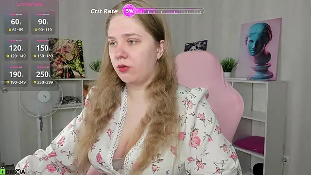 Snapshot of Megan_Violer chatting on June 18, 5:17 pm Megan Violer online show from June 18, 5:17 pm