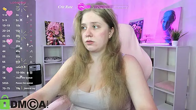 Snapshot of Megan_Violer chatting on July 13, 5:16 pm Megan Violer online show from July 13, 5:16 pm