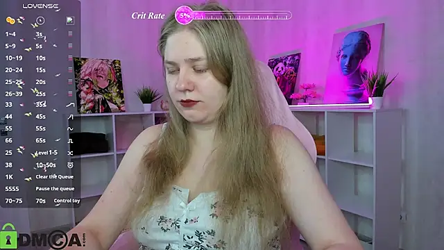 Snapshot of Megan_Violer chatting on July 21, 5:26 pm Megan Violer online show from July 21, 5:26 pm