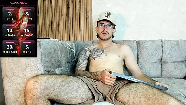 Snapshot of CodyWalkerR chatting on June 4, 5:41 pm CodyWalkerR online show from June 4, 5:41 pm