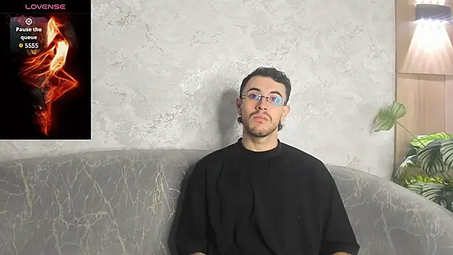 Snapshot of CodyWalkerR chatting on June 6, 5:39 pm CodyWalkerR online show from June 6, 5:39 pm