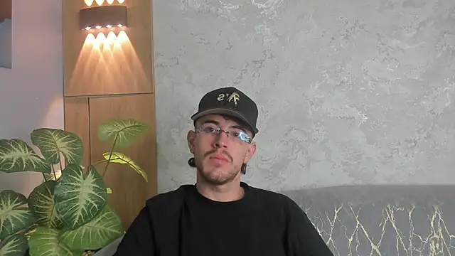 Snapshot of CodyWalkerR chatting on June 11, 5:33 pm CodyWalkerR online show from June 11, 5:33 pm