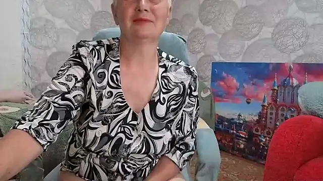 Snapshot of NicoleOlla chatting on May 9, 3:01 am NicoleOlla online show from May 9, 3:01 am