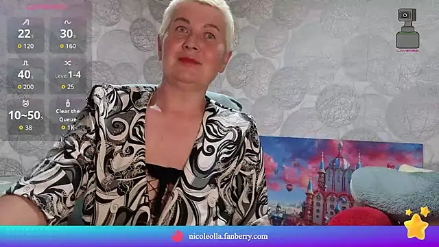 Snapshot of NicoleOlla chatting on May 13, 2:25 pm NicoleOlla online show from May 13, 2:25 pm