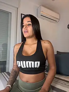 EmelyRogers online show from October 8, 6:38 pm