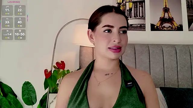 caralella online show from April 28, 8:25 pm