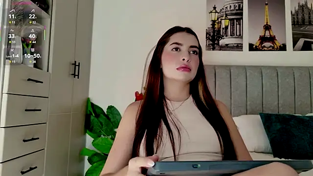 Snapshot of caralella chatting on May 8, 8:25 pm caralella online show from May 8, 8:25 pm