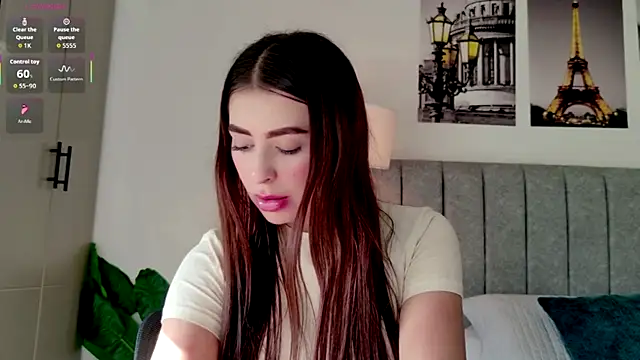 Snapshot of caralella chatting on May 15, 9:11 pm caralella online show from May 15, 9:11 pm