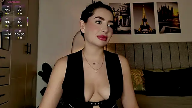 Snapshot of caralella chatting on June 12, 10:08 pm caralella online show from June 12, 10:08 pm