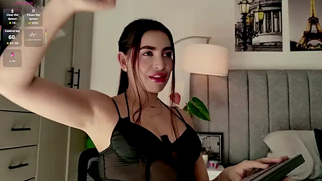 Snapshot of caralella chatting on June 22, 8:28 pm caralella online show from June 22, 8:28 pm