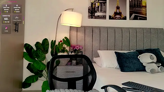 Snapshot of caralella chatting on June 30, 8:32 pm caralella online show from June 30, 8:32 pm
