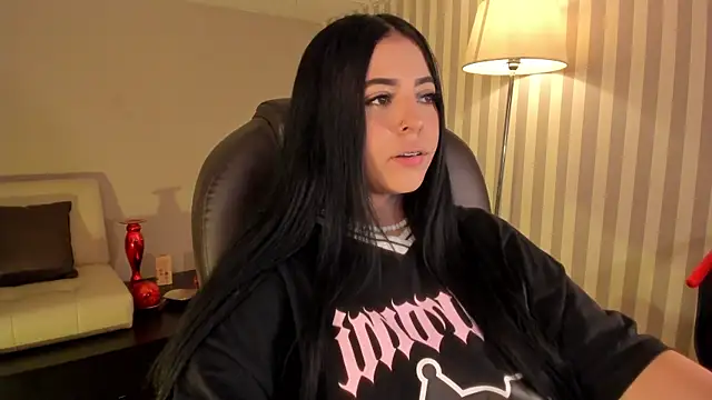 Maaiitee online show from October 30, 5:02 pm