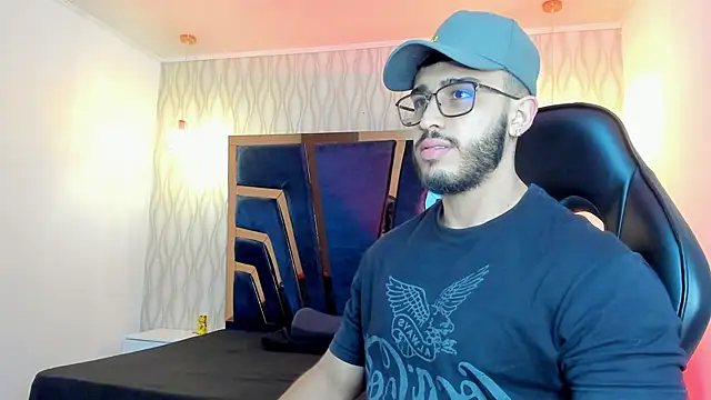 Liam Kleiin online show from February 7, 11:25 am