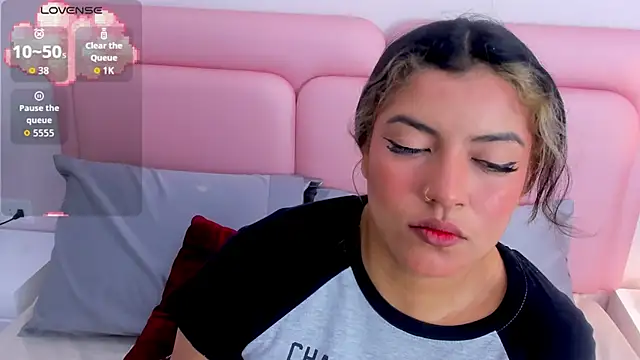 Snapshot of taylor_cupper chatting on October 24, 9:00 pm taylor cupper online show from October 24, 9:00 pm