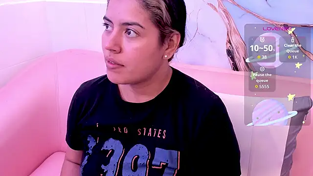 Snapshot of taylor_cupper chatting on November 1, 8:11 pm taylor cupper online show from November 1, 8:11 pm