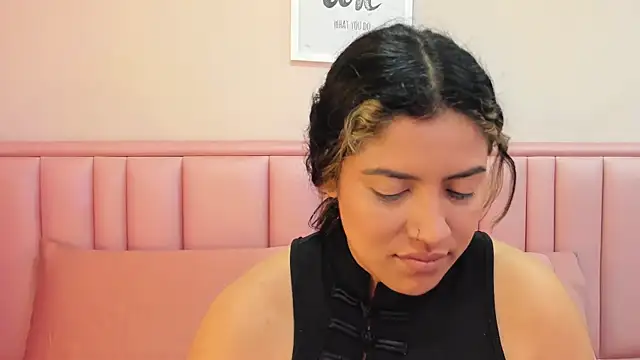 Snapshot of taylor_cupper chatting on November 23, 1:27 am taylor cupper online show from November 23, 1:27 am