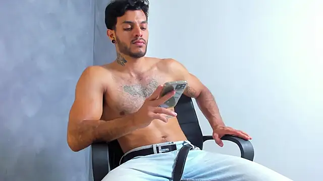 JuanBlade online show from July 28, 2:13 pm