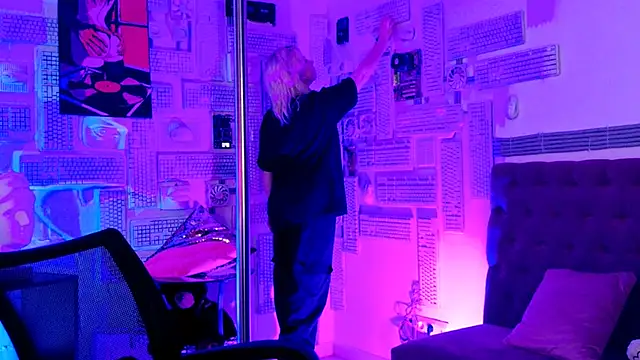 RocKStone  online show from March 9, 10:30 am