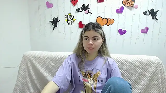 TinaRedly online show from February 23, 9:22 am