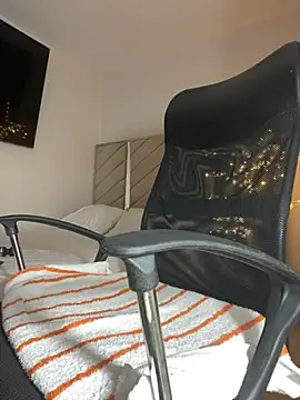 kellya  online show from March 23, 3:10 am