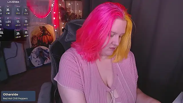 Snapshot of lissamuff chatting on November 10, 2:49 pm lissamuff online show from November 10, 2:49 pm