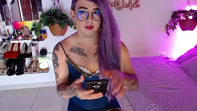 Laveneno ortiz07 online show from January 13, 11:43 pm