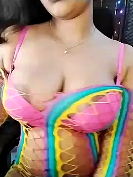 Snapshot of Hotty__Baby chatting on December 31, 6:02 pm Hotty Baby online show from December 31, 6:02 pm