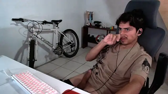 Thieves9 online show from October 2, 6:48 pm