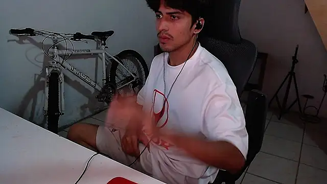 Thieves9 online show from October 18, 4:15 am