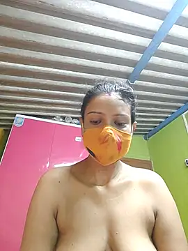 Snapshot of SuperSexyJaneman chatting on July 26, 6:43 am SuperSexyJaneman online show from July 26, 6:43 am