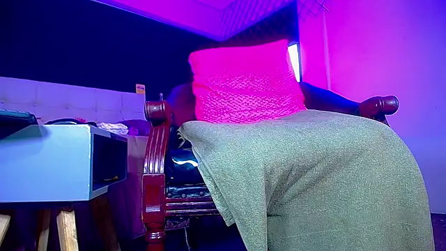 bellatrixx 69 online show from December 4, 11:19 am