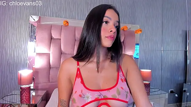 Chloe evans   online show from November 6, 11:55 am