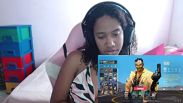 TiffanyRoouse online show from February 9, 7:09 pm