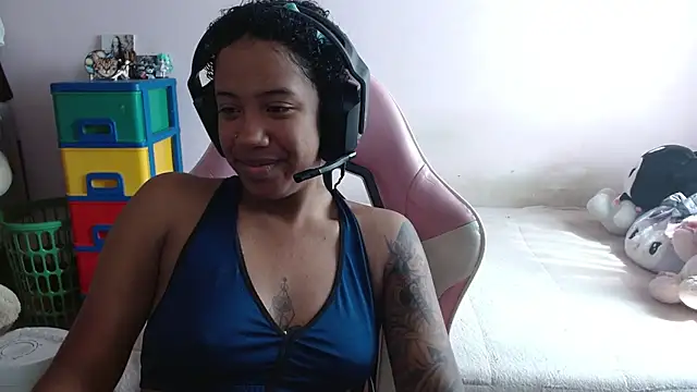 TiffanyRoouse online show from October 30, 2:51 pm