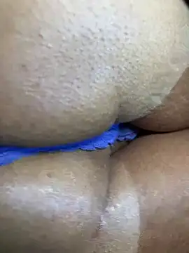 Snapshot of Bongcrush_3 chatting on January 24, 1:03 am Bongcrush 3 online show from January 24, 1:03 am