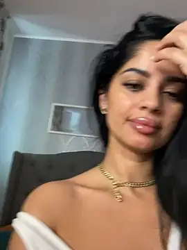 Snapshot of _adelle chatting on June 29, 10:15 am adelle online show from June 29, 10:15 am