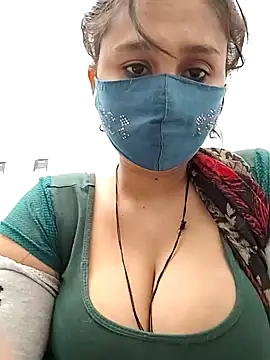 Snapshot of Archna-ji chatting on February 12, 8:06 am Archna-ji online show from February 12, 8:06 am