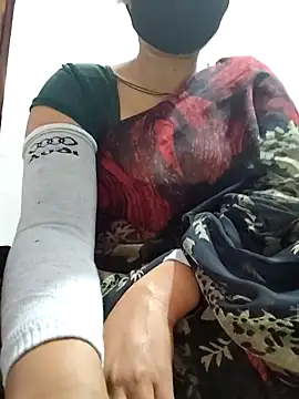 Snapshot of Archna-ji chatting on February 12, 3:49 pm Archna-ji online show from February 12, 3:49 pm