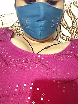 Snapshot of Archna-ji chatting on February 23, 5:39 pm Archna-ji online show from February 23, 5:39 pm