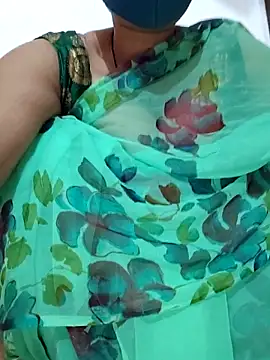 Snapshot of Archna-ji chatting on March 8, 8:22 am Archna-ji online show from March 8, 8:22 am