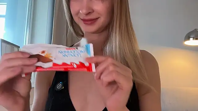 hereandnows  online show from December 5, 5:38 am