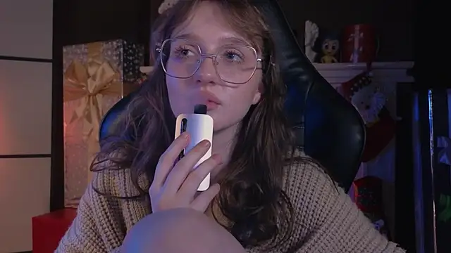 Snapshot of ELLIEJAY chatting on December 29, 2:27 am ELLIEJAY online show from December 29, 2:27 am