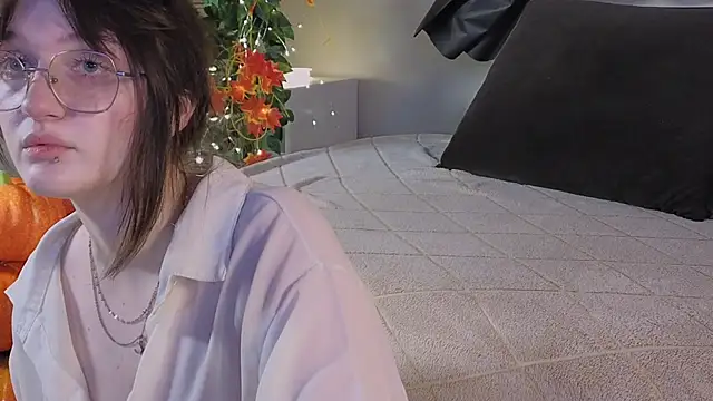 Snapshot of ELLIEJAY chatting on November 2, 5:21 am ELLIEJAY online show from November 2, 5:21 am