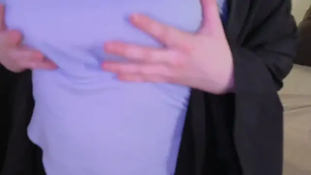 Snapshot of ELLIEJAY chatting on November 9, 5:17 am ELLIEJAY online show from November 9, 5:17 am