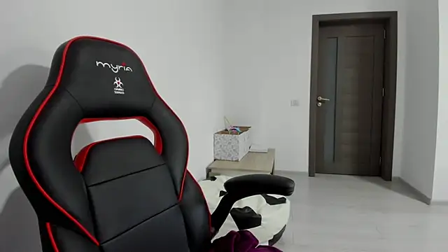 amiraisa11 online show from September 22, 4:09 pm