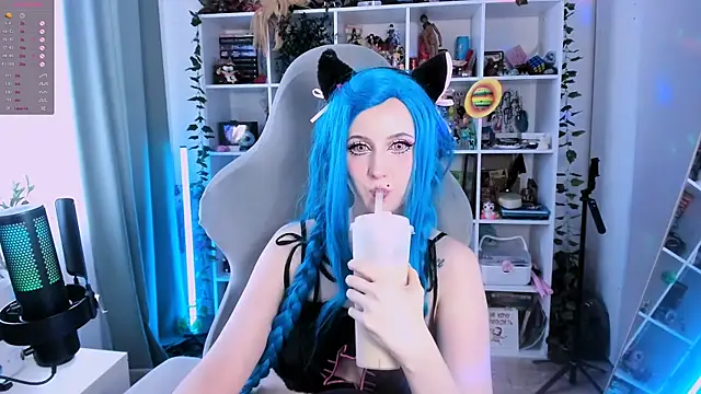 ohclementine online show from November 24, 10:15 am