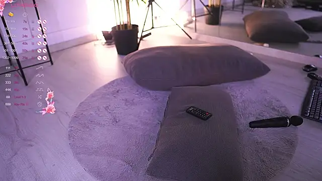 Snapshot of VanessaSimon chatting on February 6, 12:16 pm VanessaSimon online show from February 6, 12:16 pm